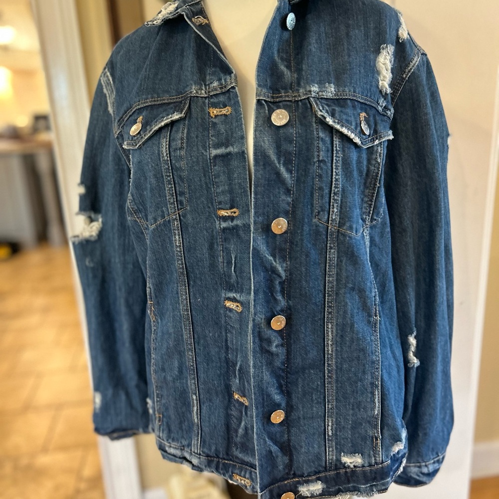 Zara The Trafaluc Oversized Distressed Denim Long Sleeve Jacket for Women - Picture 2 of 16